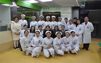 中华健康快车第四批海外专家到访市眼科医院并进行学术交流