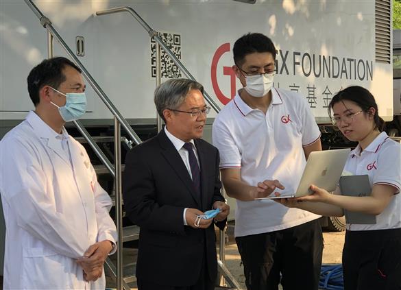 驻老挝大使姜再冬慰问我院援老挝医疗队