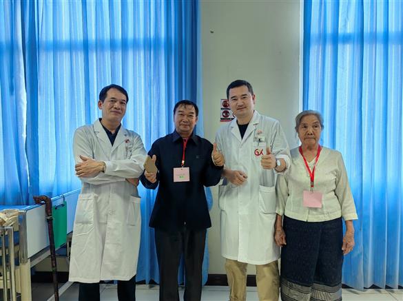 【援外纪实】老挝白内障患者复明后称赞：最好的医生从中国来！