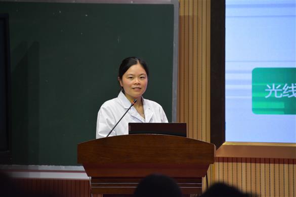 【近视防控进校园】家、校、医多方联动，让孩子的未来更“睛”彩